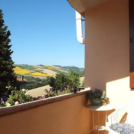 Agriturismo Lavanda Blu 卡拉塞