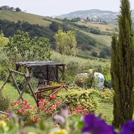 Agriturismo Lavanda Blu Farm stay *